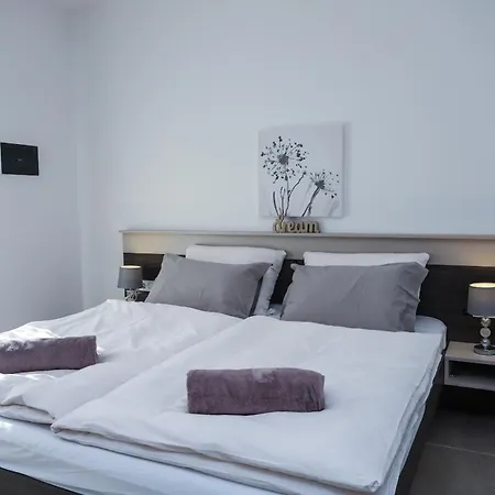 וילה Jacky In For 8 People With Private Pool Just 900 Meters From Sea *