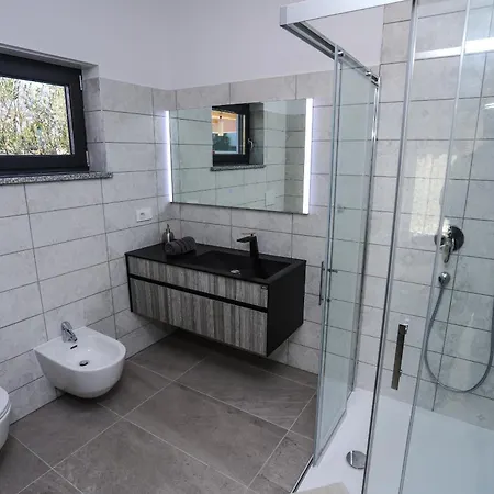 וילה Jacky In For 8 People With Private Pool Just 900 Meters From Sea *